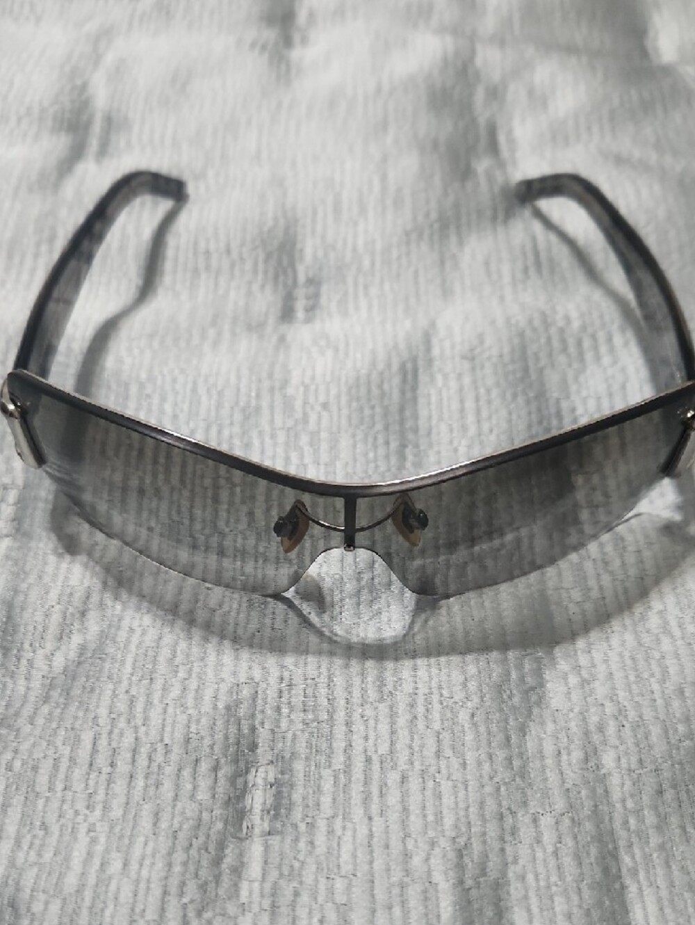 Burberry Plaid Frame Sunglasses Temple - Picture 4 of 6